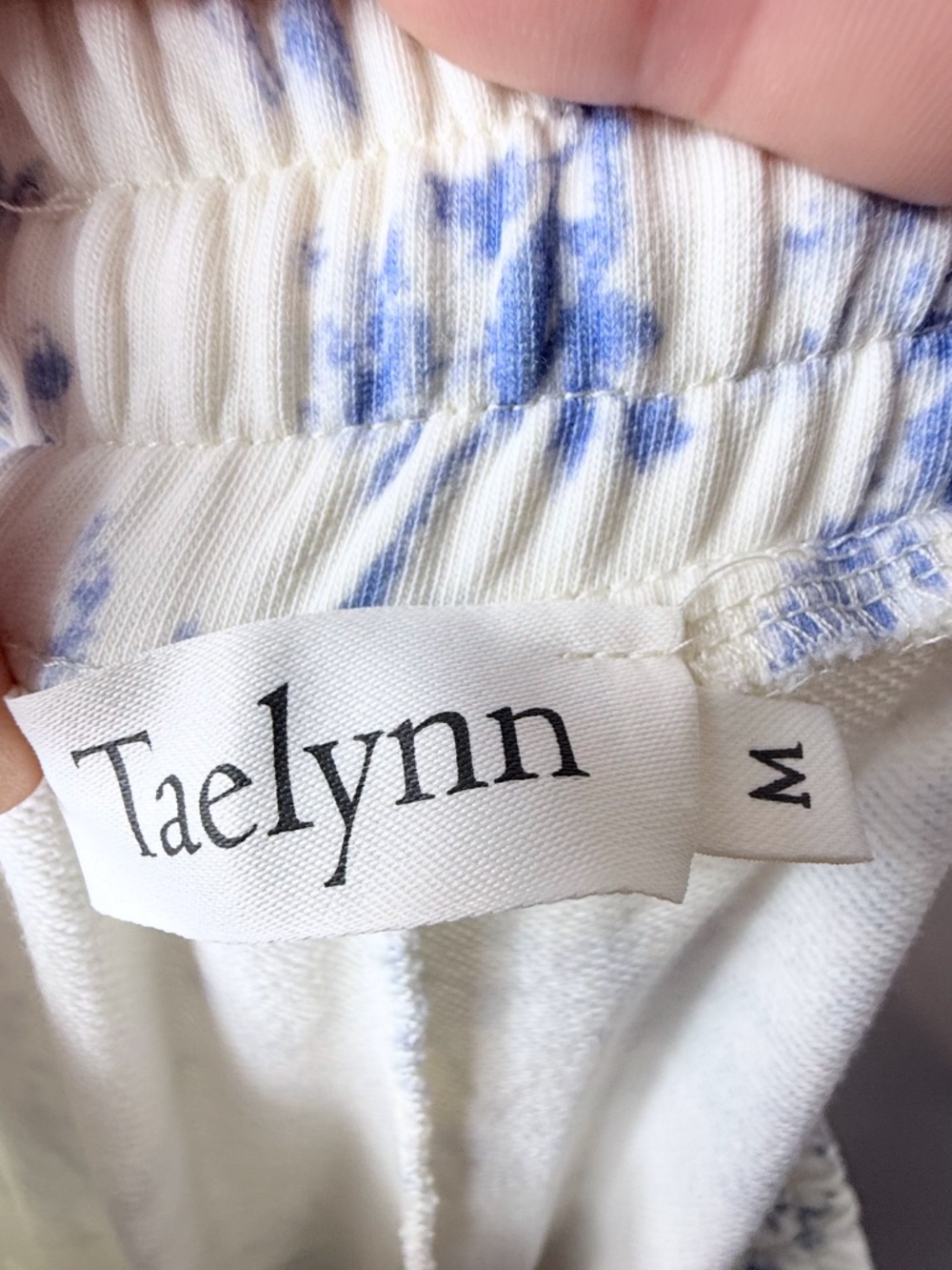 Taelynn Floral Pajama Set Size Medium Sleepwear Loungewear (Q) - Picture 9 of 14